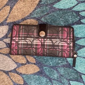 Coach signature canvas accordion zip around wallet